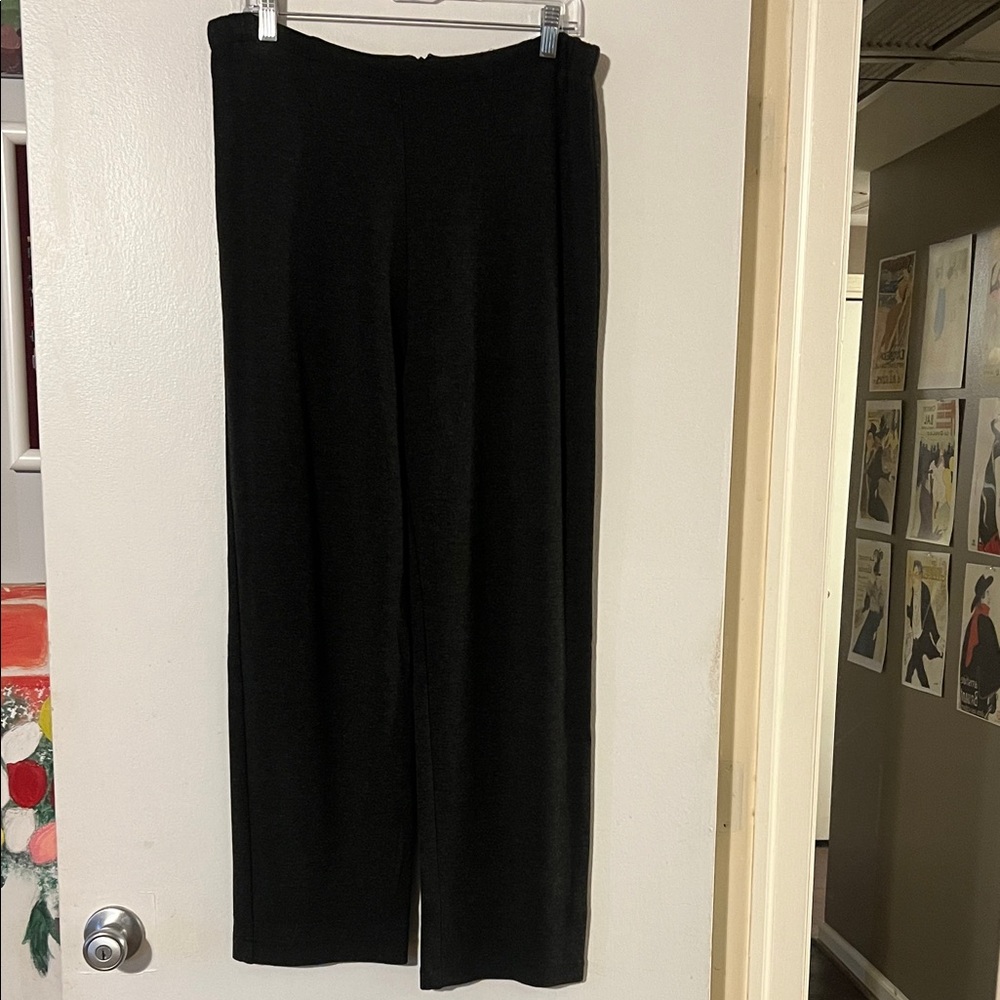 Staples heather gray stretchy pants. Hidden back zipper